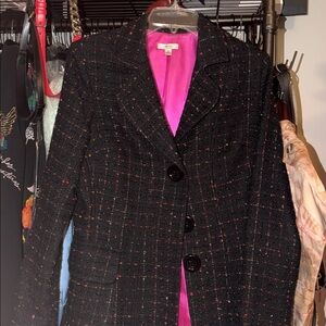 Cache Elegant Women'sCoat with Pink Lining